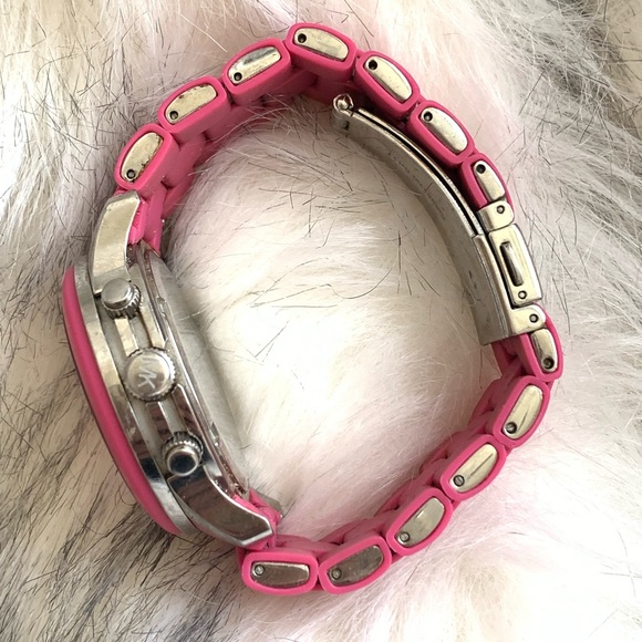 PINK LIMITED EDITION MICHAEL KORS CHRONOGRAPH WATCH - Picture 10 of 10